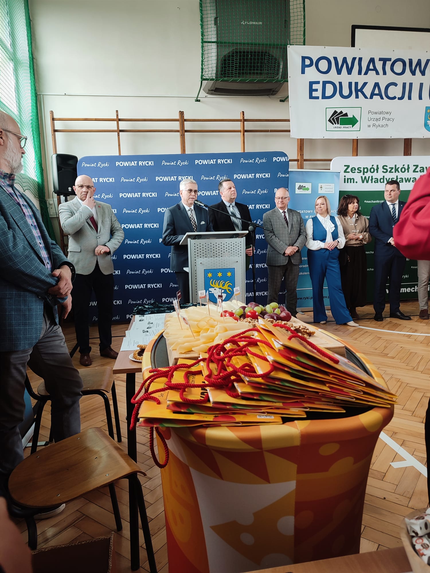 SM Ryki na Powiatowych Targach Edukacji i Pracy w Rykach